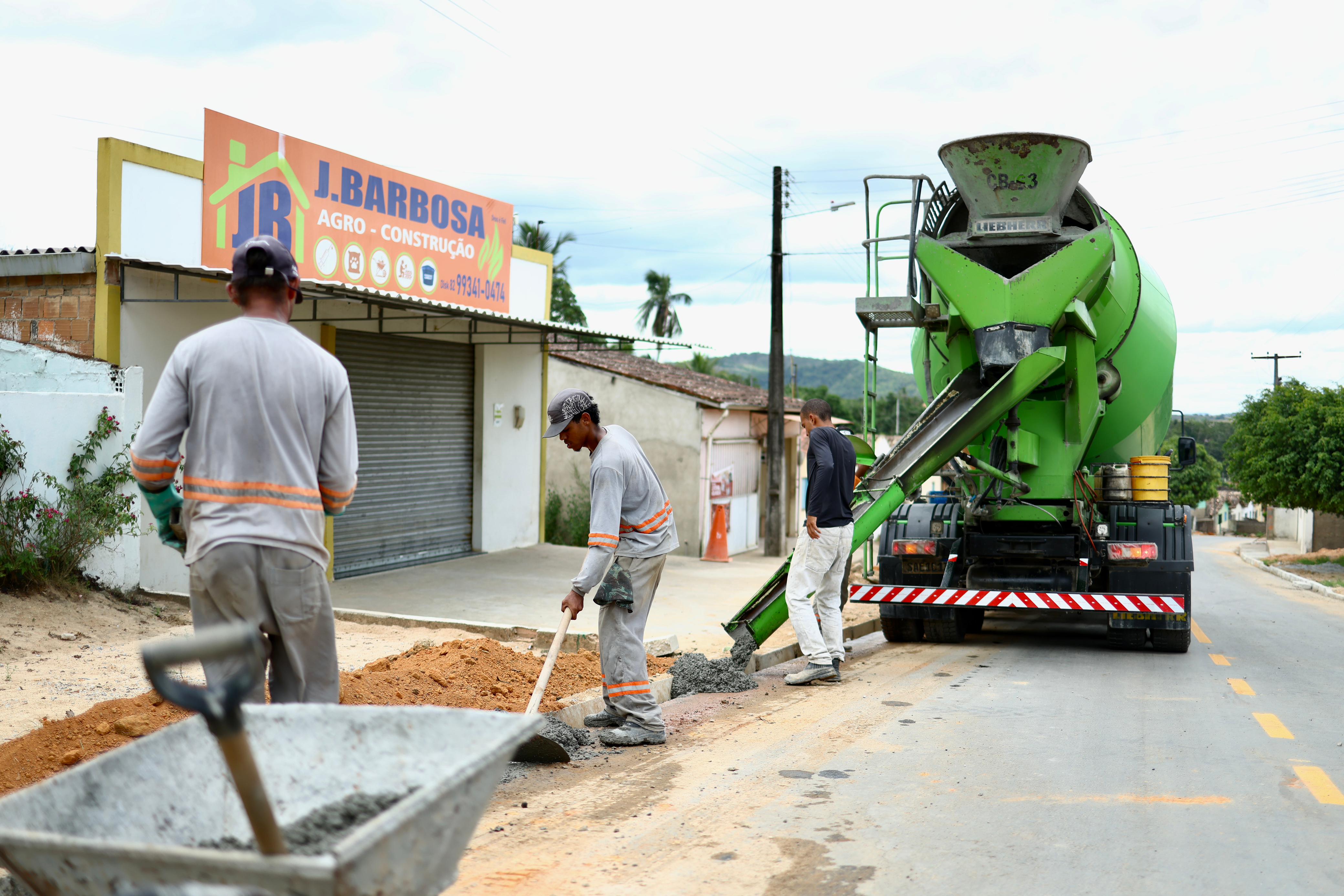 Pavimentação asfáltica no povoado Ouricuri entra na fase final e será entregue nos próximos dias